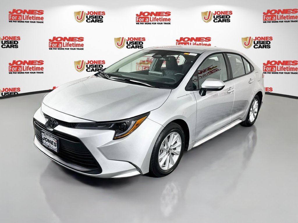 Certified 2026 Toyota Corolla LE w/ LE Premium Package FWD image 12