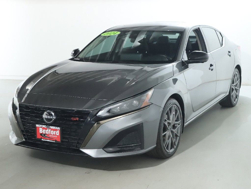 Certified 2024 Nissan Altima 2.0 SR FWD image 6