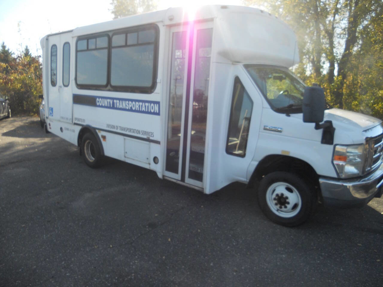 Used 2013 Ford E-450 and Econoline 450 Super Duty w/ Shuttle Bus Prep Pkg image 6