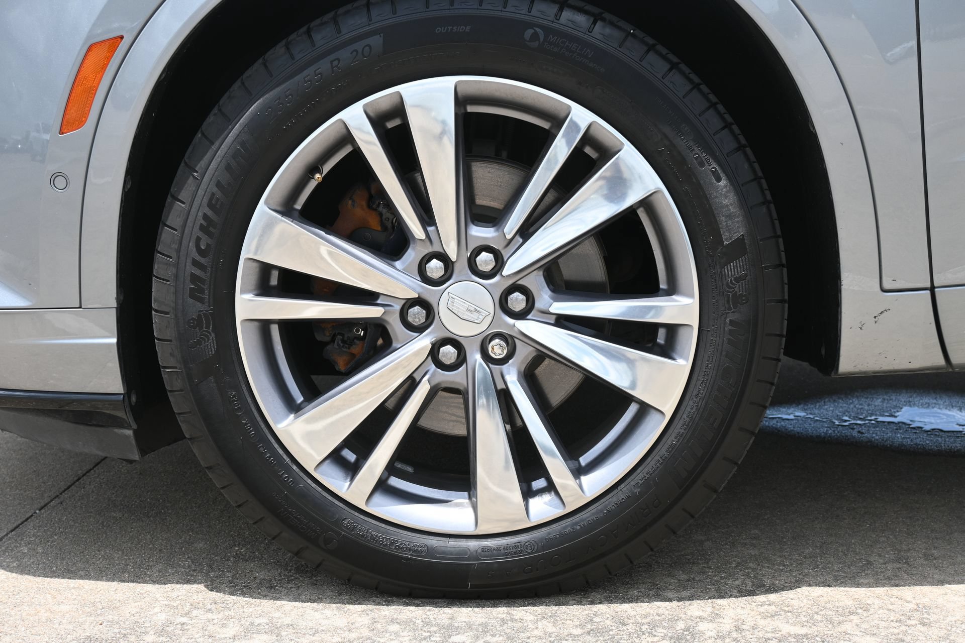Used 2024 Cadillac XT6 Premium Luxury w/ Technology Package AWD/4WD image 29