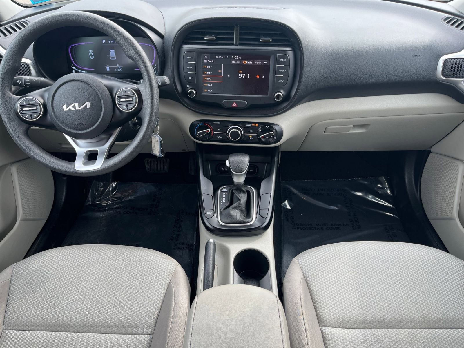 Used 2025 Kia Soul LX w/ LX Technology Package image 30