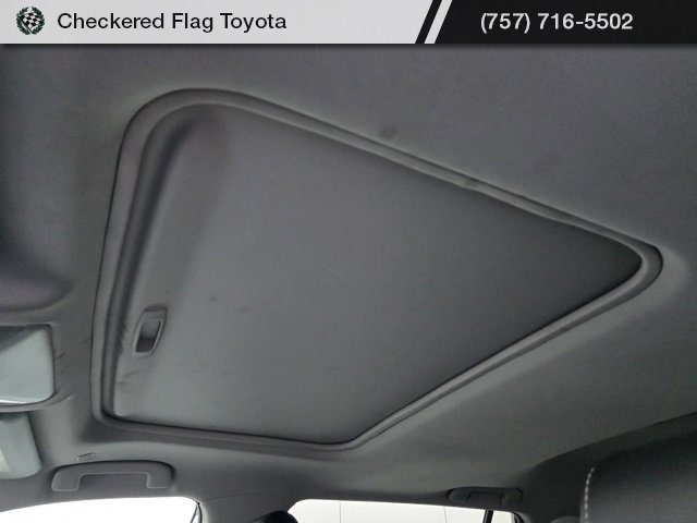 Used 2024 Toyota RAV4 XLE Premium image 23