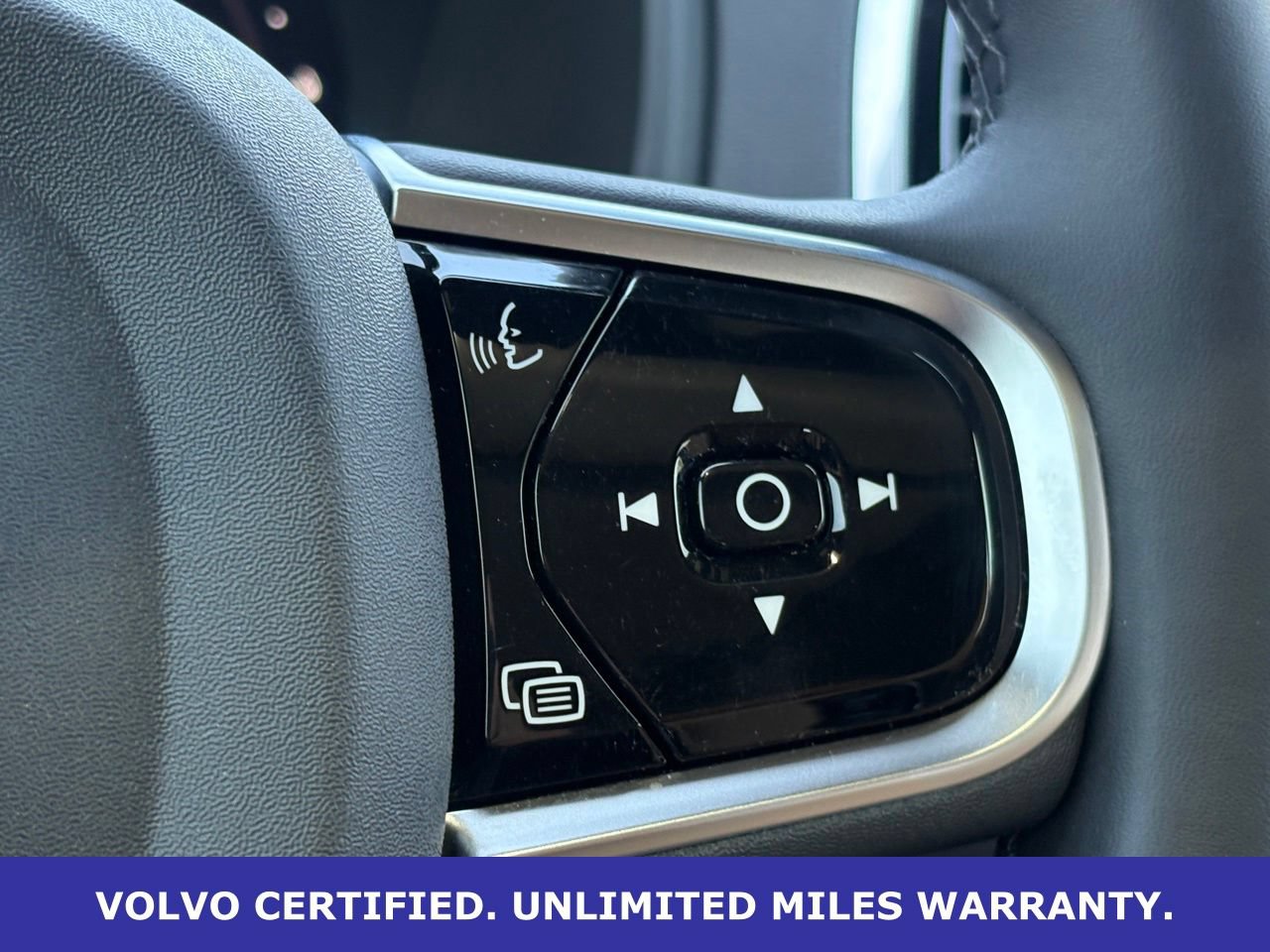 Certified 2025 Volvo XC90 T8 Ultra w/ Protection Package Premier AWD/4WD image 18