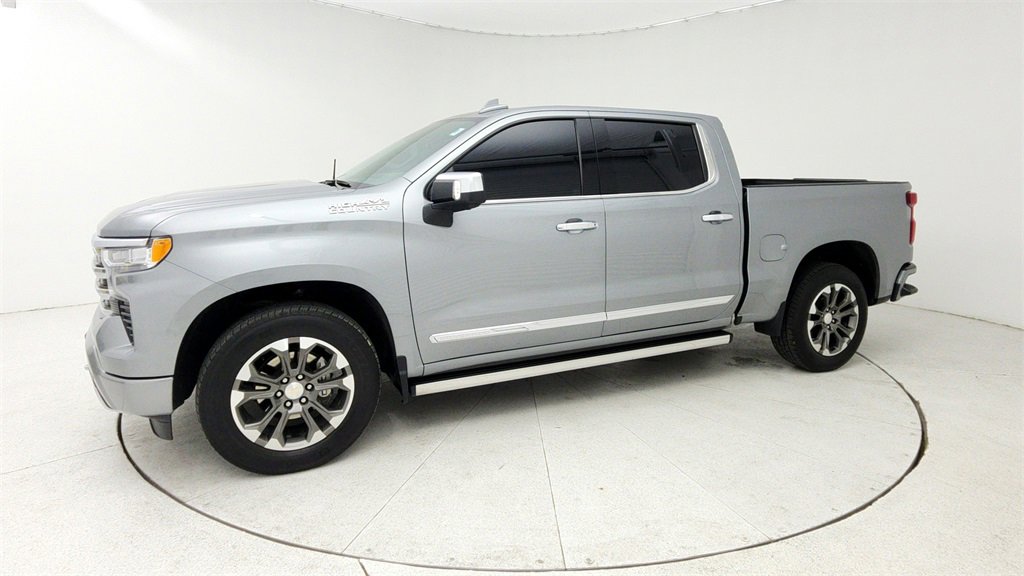 Certified 2023 Chevrolet Silverado 1500 High Country w/ Technology Package image 4