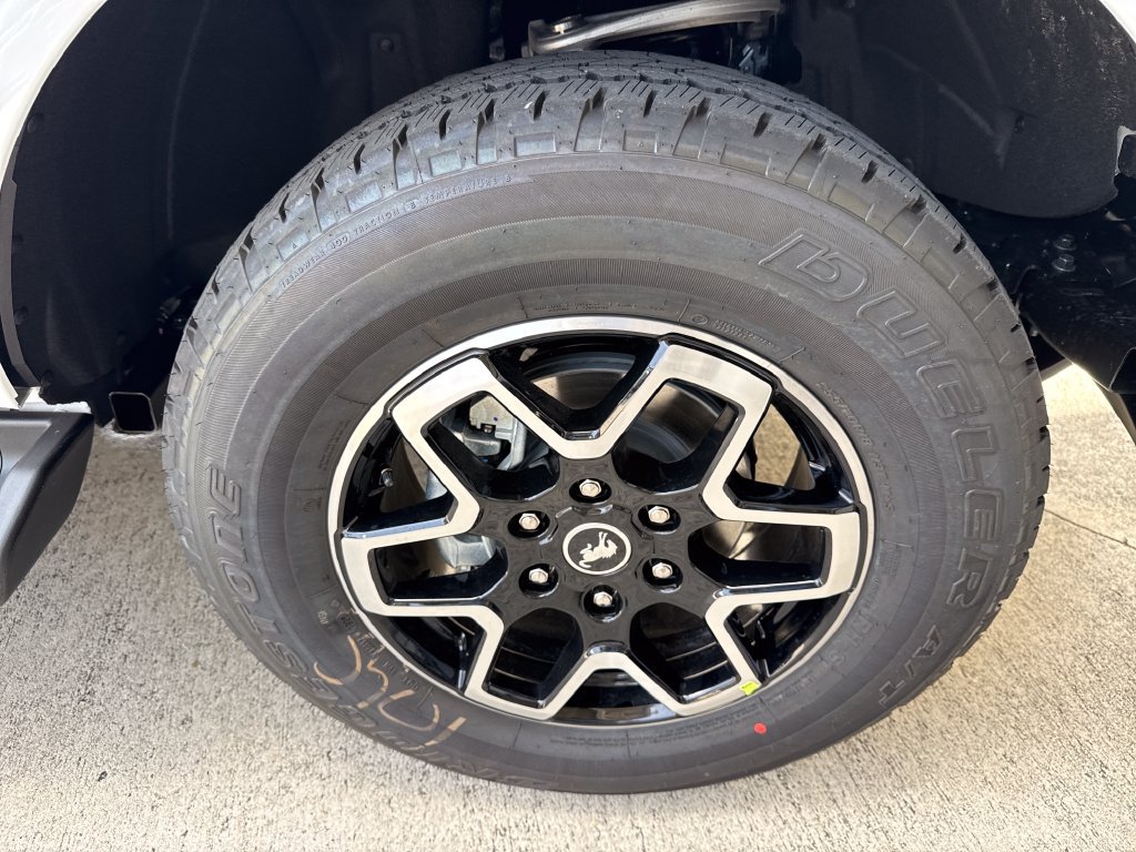 New 2026 Ford Bronco Outer Banks AWD/4WD image 11