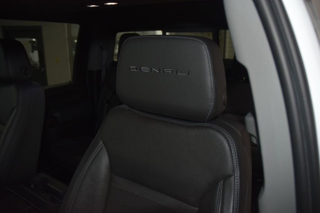 Used 2023 GMC Sierra 3500 Denali image 42