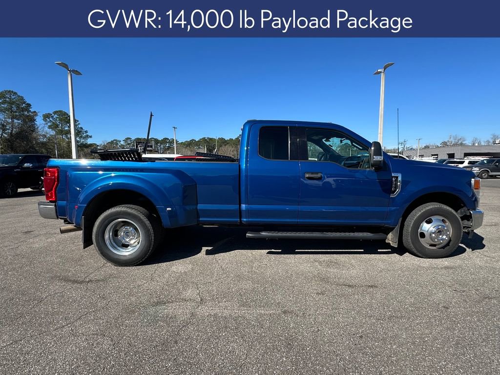 Used 2022 Ford F350 XLT w/ XLT Value Package image 3