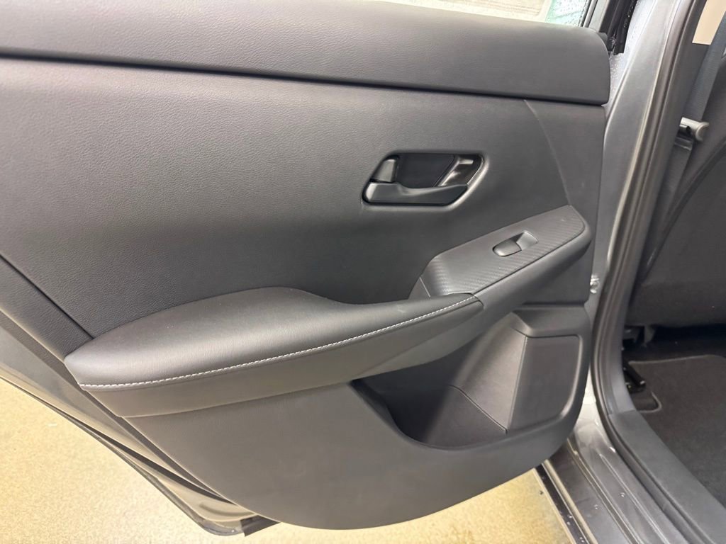 Certified 2025 Nissan Sentra S FWD image 14
