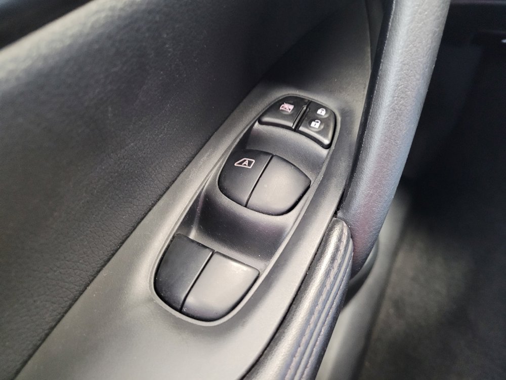 Used 2019 Nissan Rogue SV w/ Premium Package AWD/4WD image 27