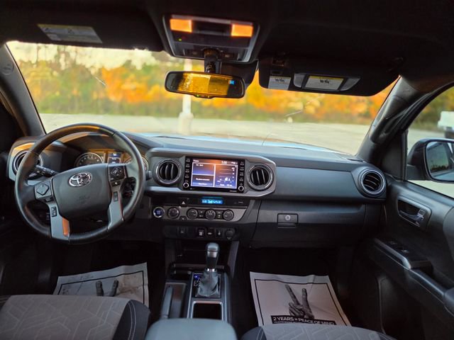 Used 2022 Toyota Tacoma TRD Off-Road image 20