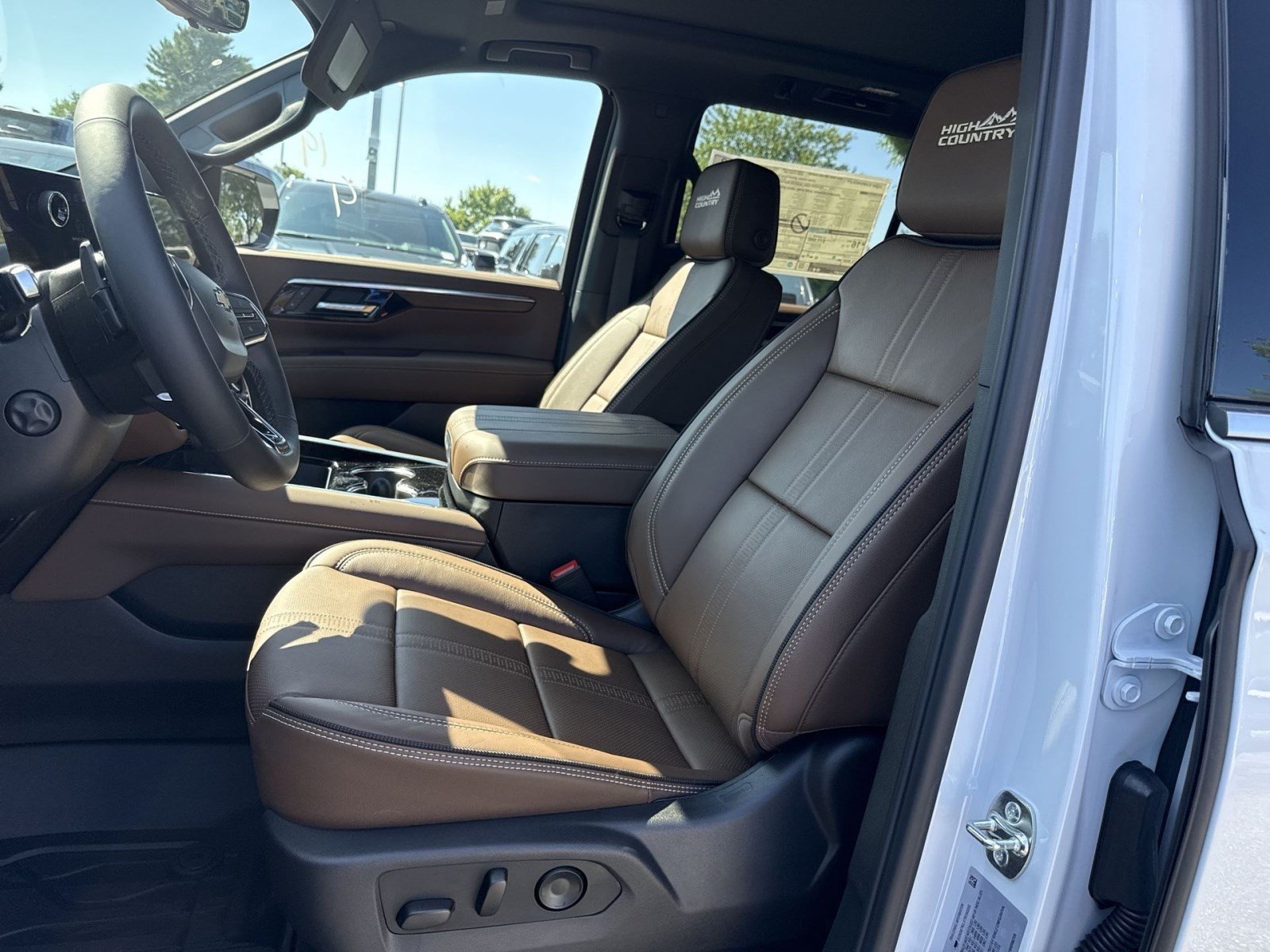 New 2026 Chevrolet Tahoe High Country w/ Sun And Tow Package AWD/4WD image 10