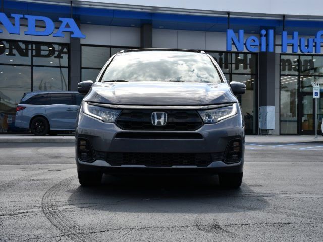 Used 2025 Honda Odyssey Elite image 2