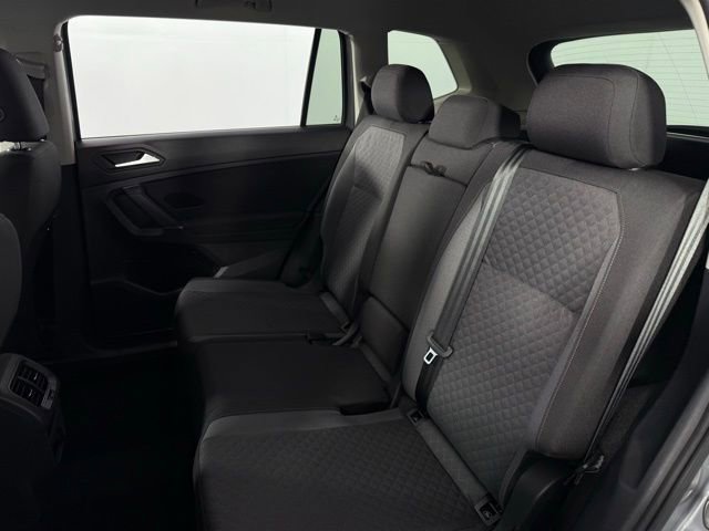 Used 2020 Volkswagen Tiguan S image 13