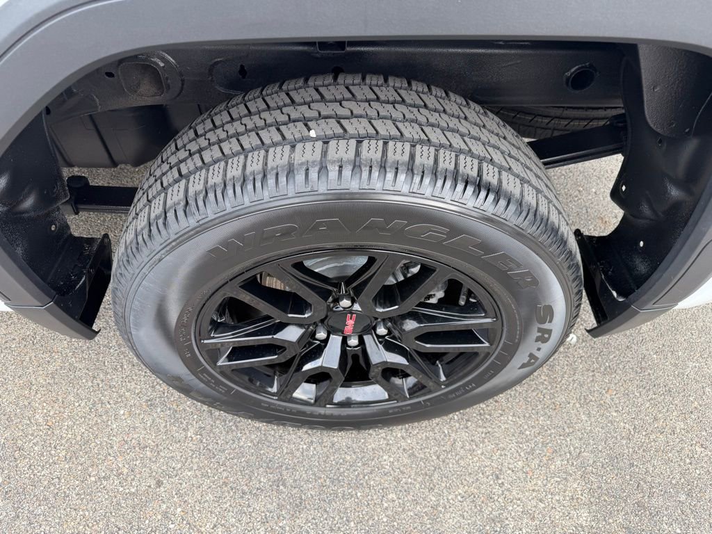 Used 2024 GMC Sierra 1500 Elevation AWD/4WD image 10