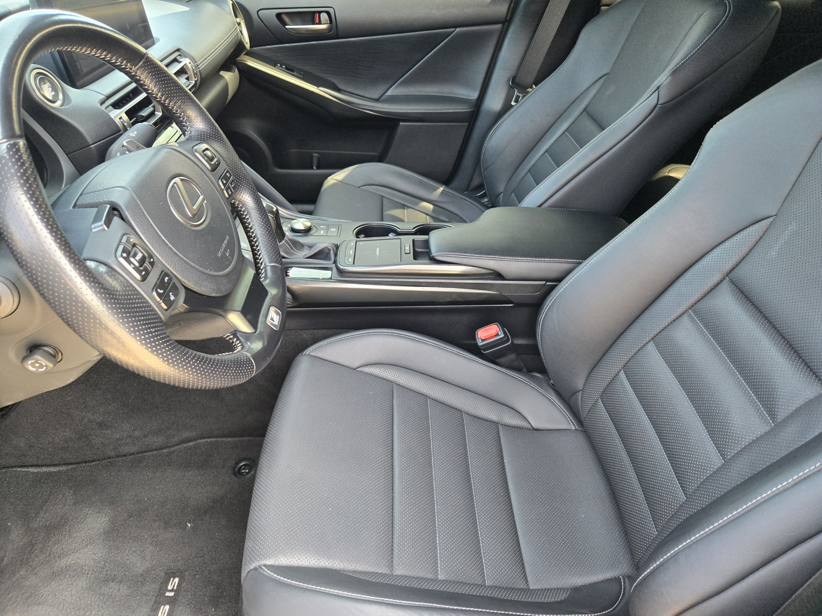 Certified 2022 Lexus IS 350 F Sport w/ Navigation Package RWD image 10