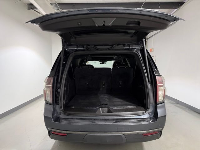 Used 2021 Chevrolet Suburban RST w/ Luxury Package AWD/4WD image 8