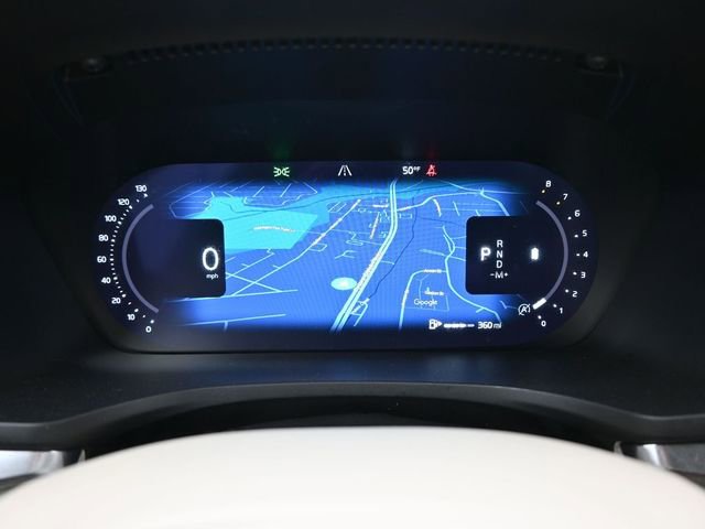 Used 2023 Volvo V60 B5 Cross Country Plus image 25