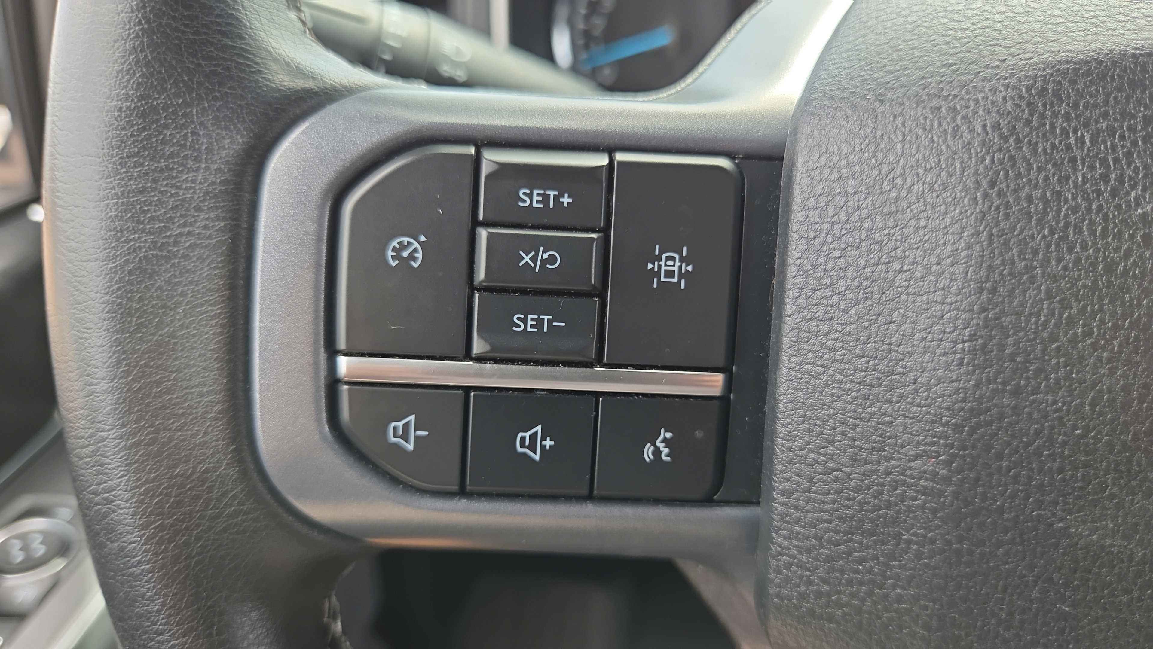Used 2023 Ford F150 XLT w/ Equipment Group 302A High RWD image 24
