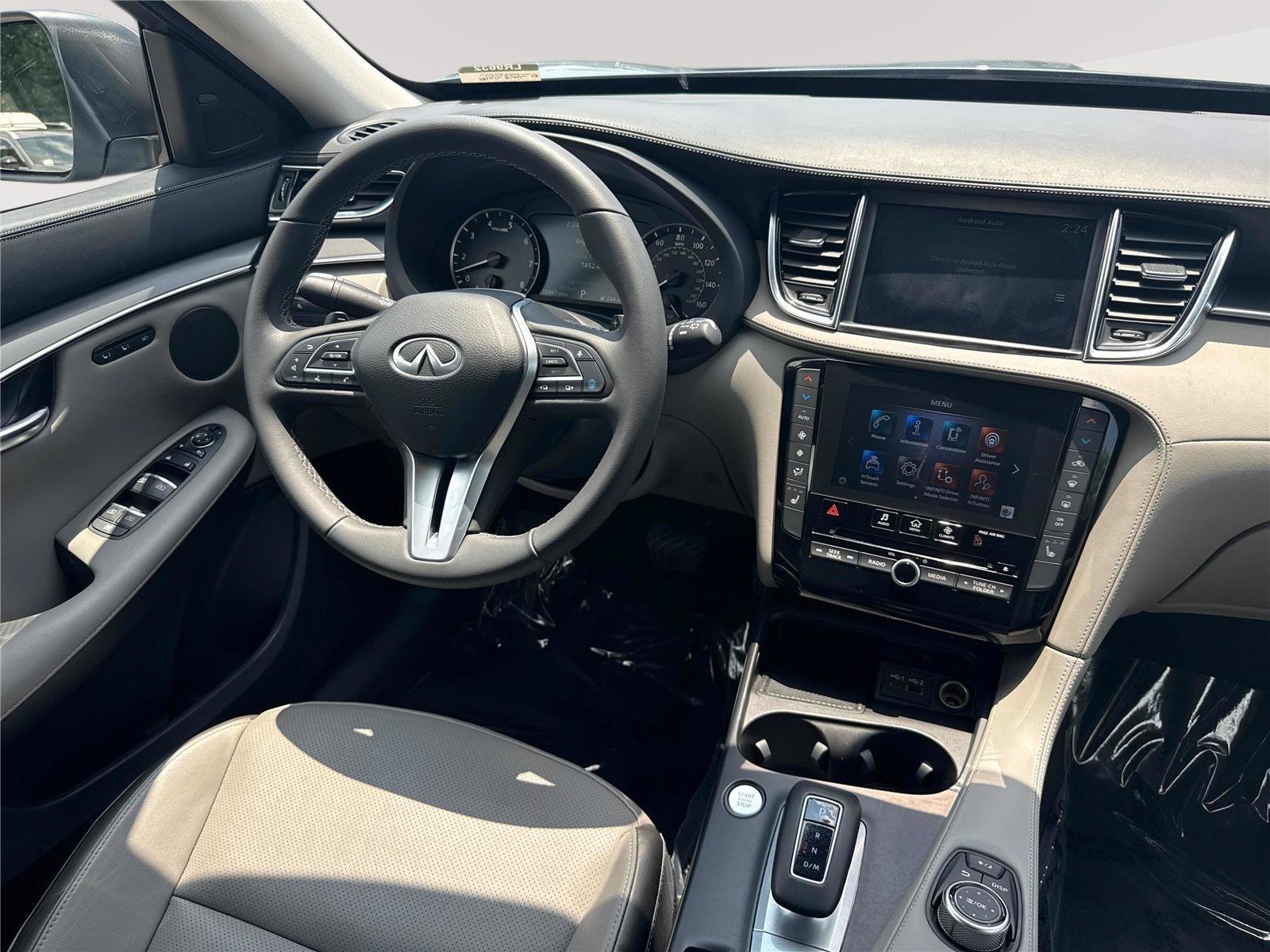 Certified 2025 INFINITI QX50 Luxe AWD/4WD image 14