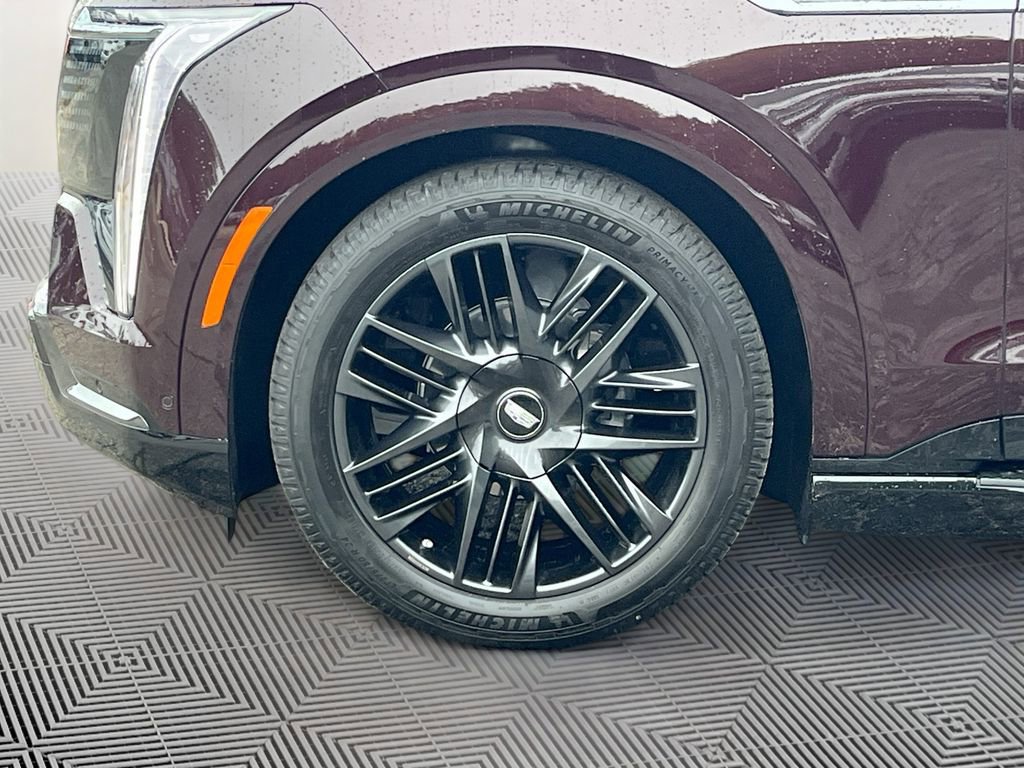 Certified 2025 Cadillac Escalade IQ Sport 2 w/ LPO, ONYX Package image 33