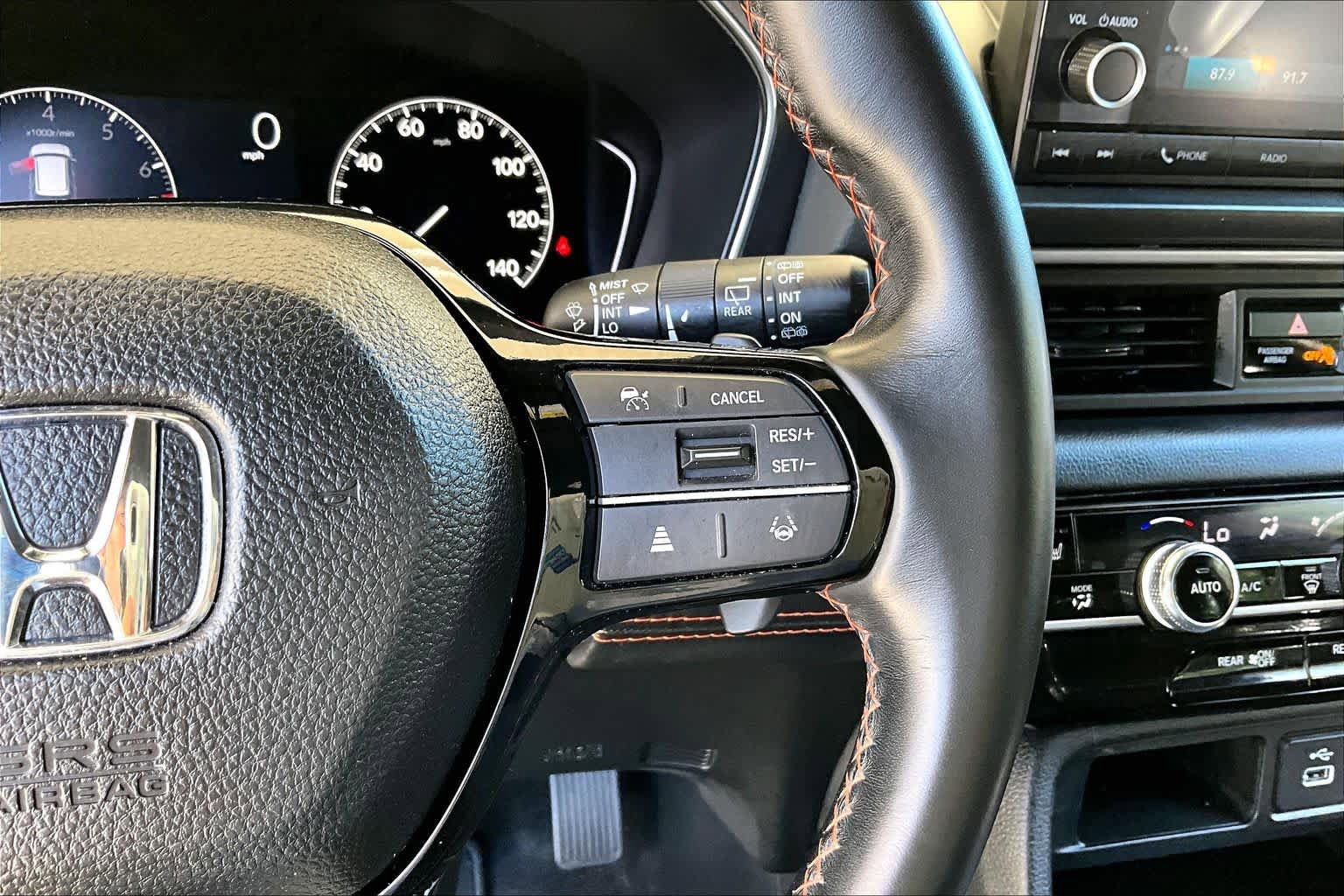 Certified 2025 Honda Pilot Sport image 24