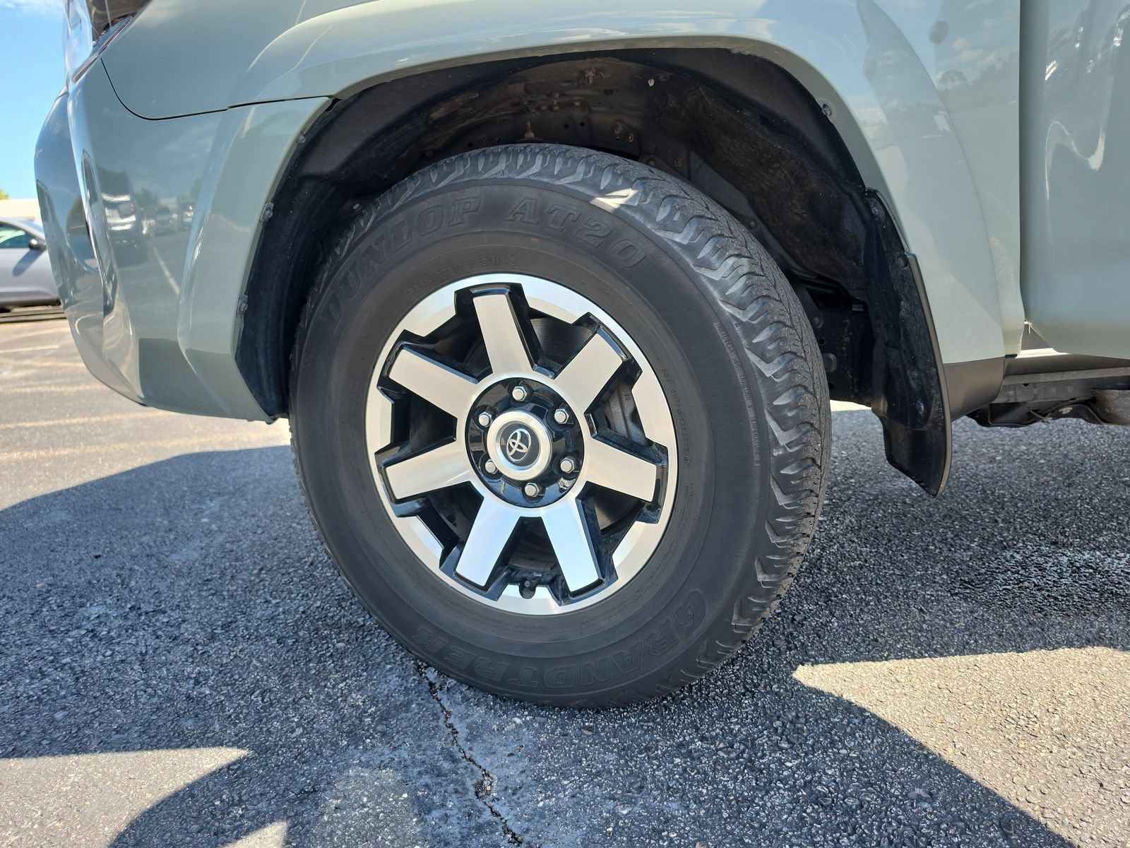 Used 2023 Toyota 4Runner TRD Off-Road Premium w/ Moonroof Package AWD/4WD image 30