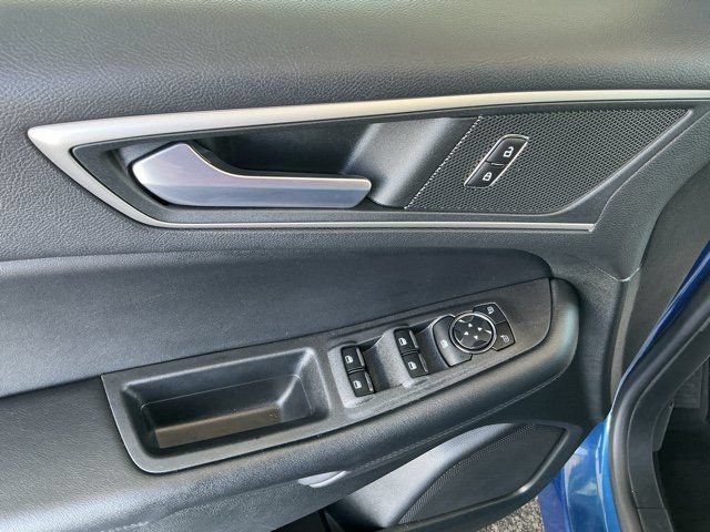 Used 2023 Ford Edge SEL AWD/4WD image 17