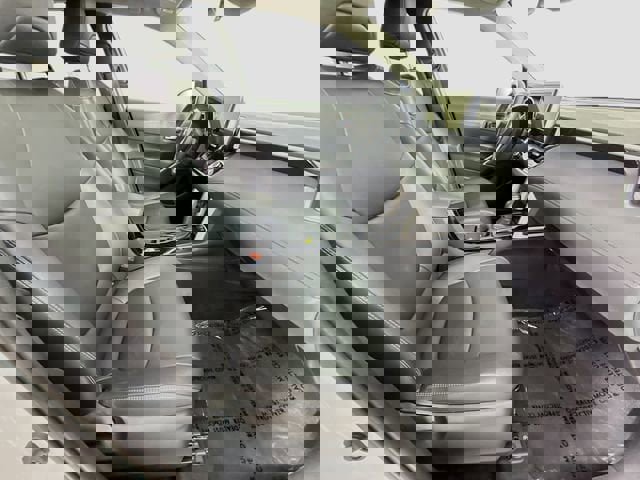 Certified 2025 Toyota Corolla Cross XLE w/ Convenience Package image 28