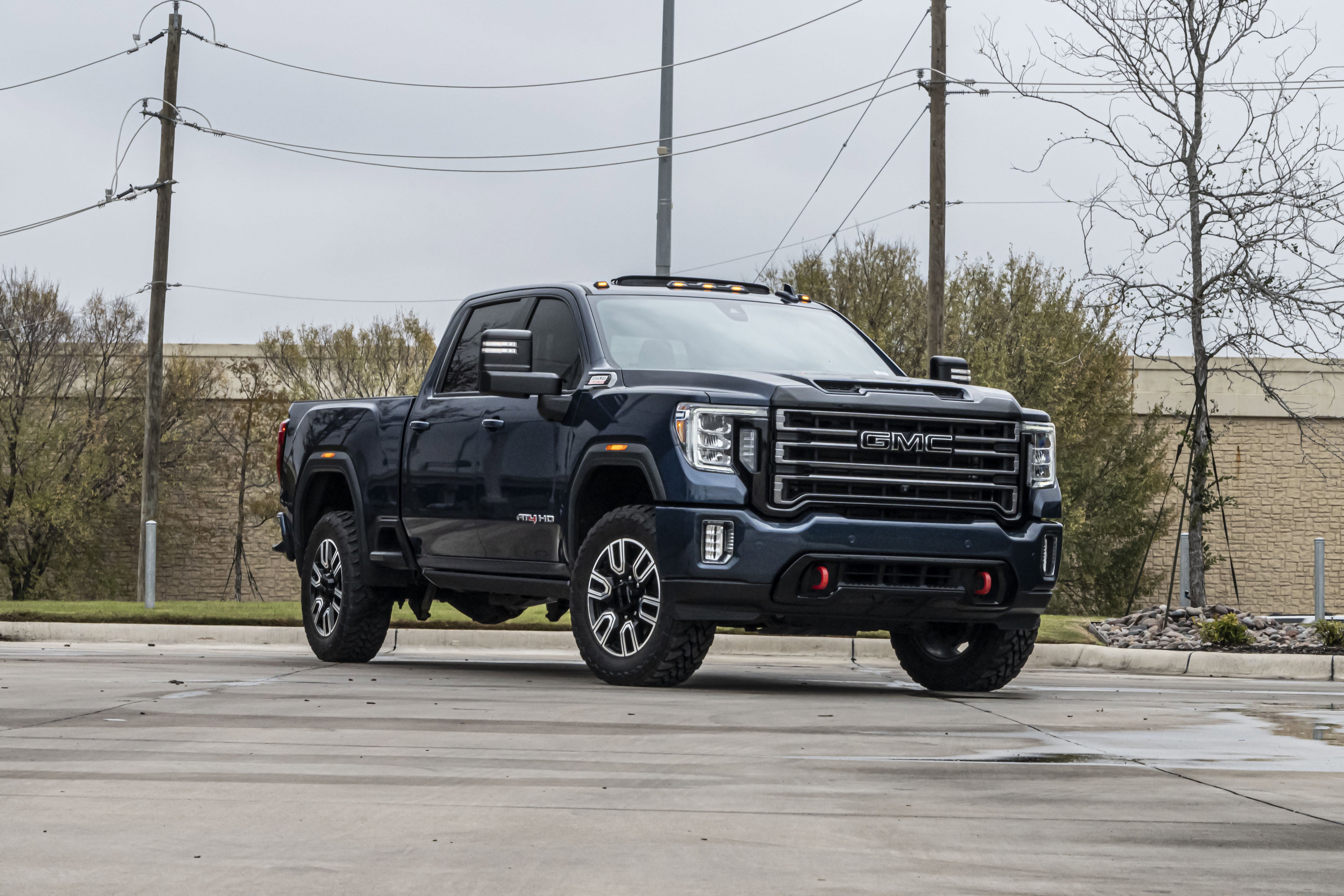 Used 2020 GMC Sierra 3500 AT4 w/ Technology Package image 2