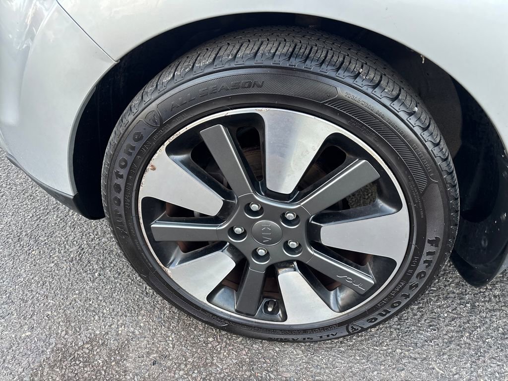 Used 2015 Kia Soul ! w/ Sun & Sound Package image 11