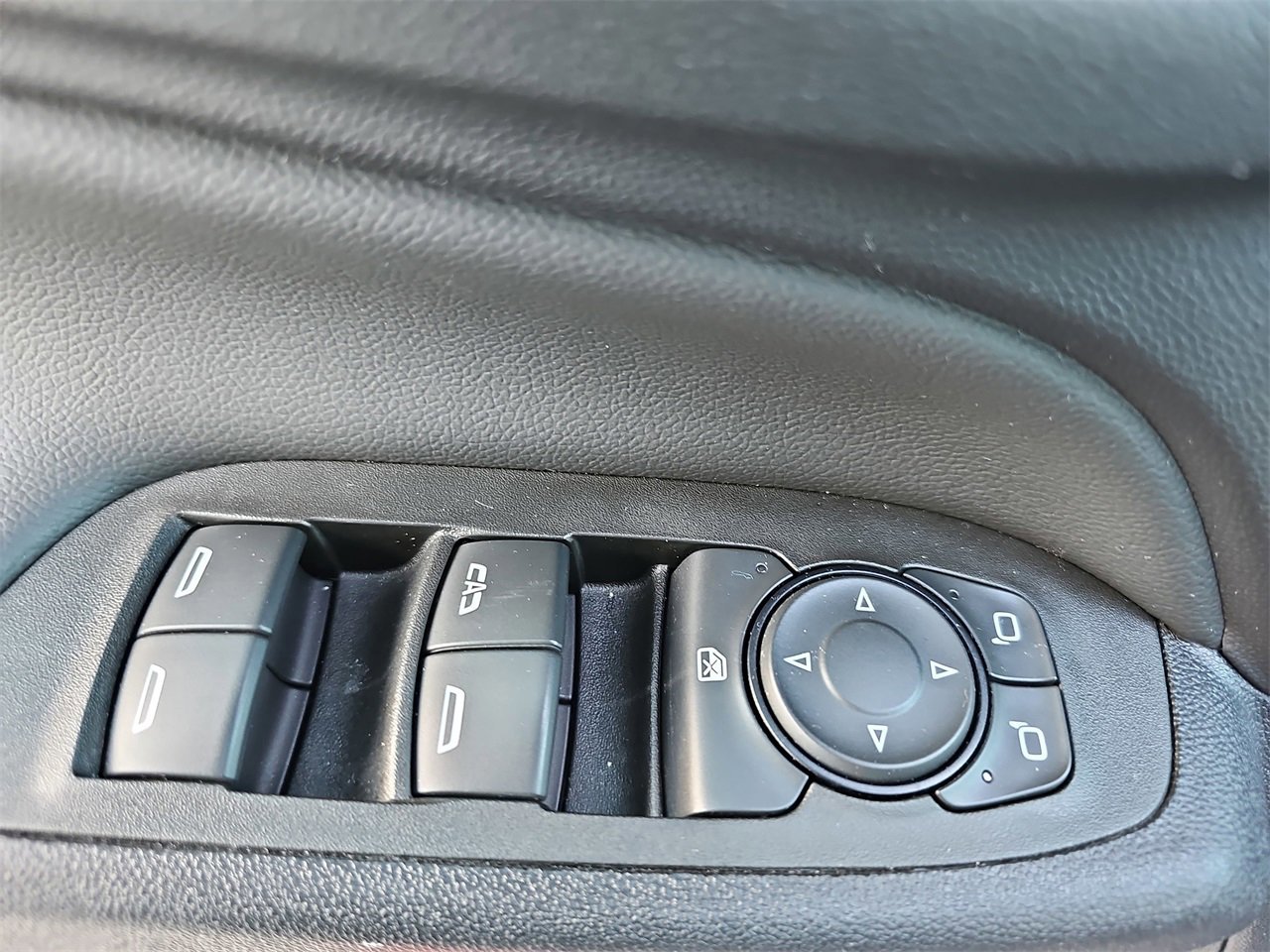 Certified 2024 Chevrolet Equinox LT image 27