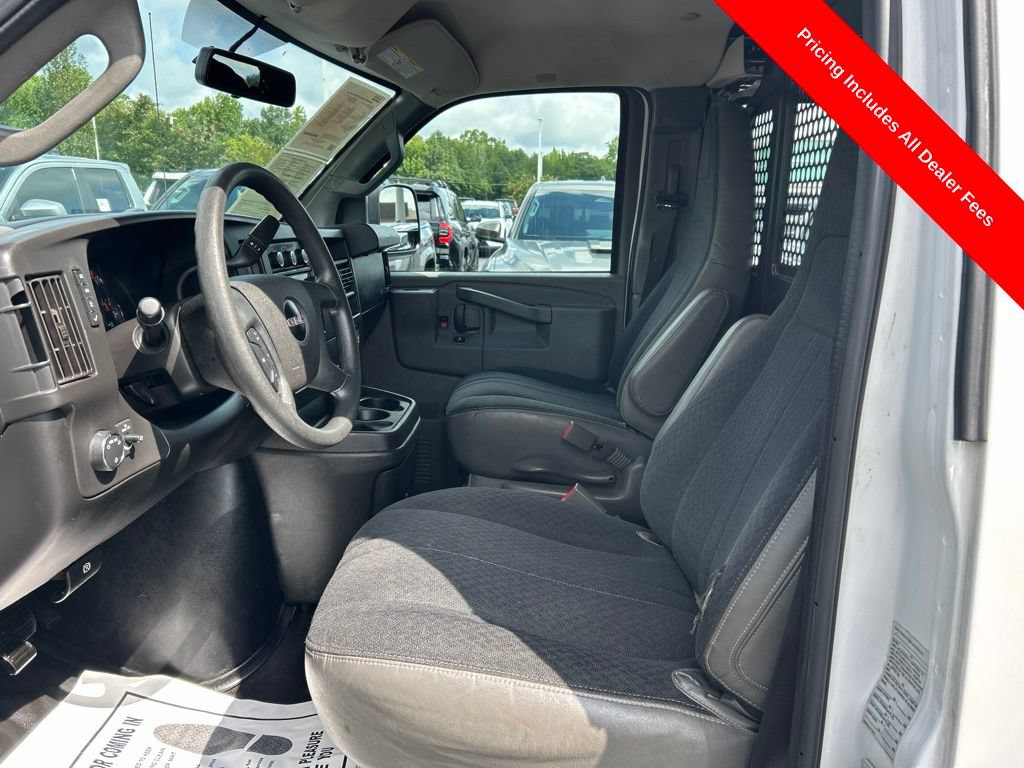 Used 2018 GMC Savana 2500 w/ Driver Convenience Package RWD image 2