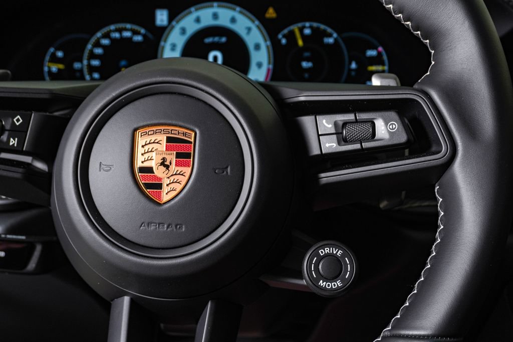 Certified 2026 Porsche 911 GT3 RWD image 25