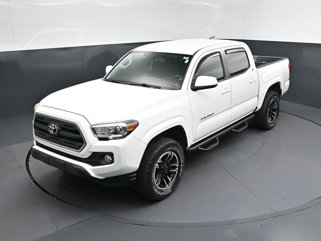 Used 2016 Toyota Tacoma SR5 w/ Towing Package RWD image 31