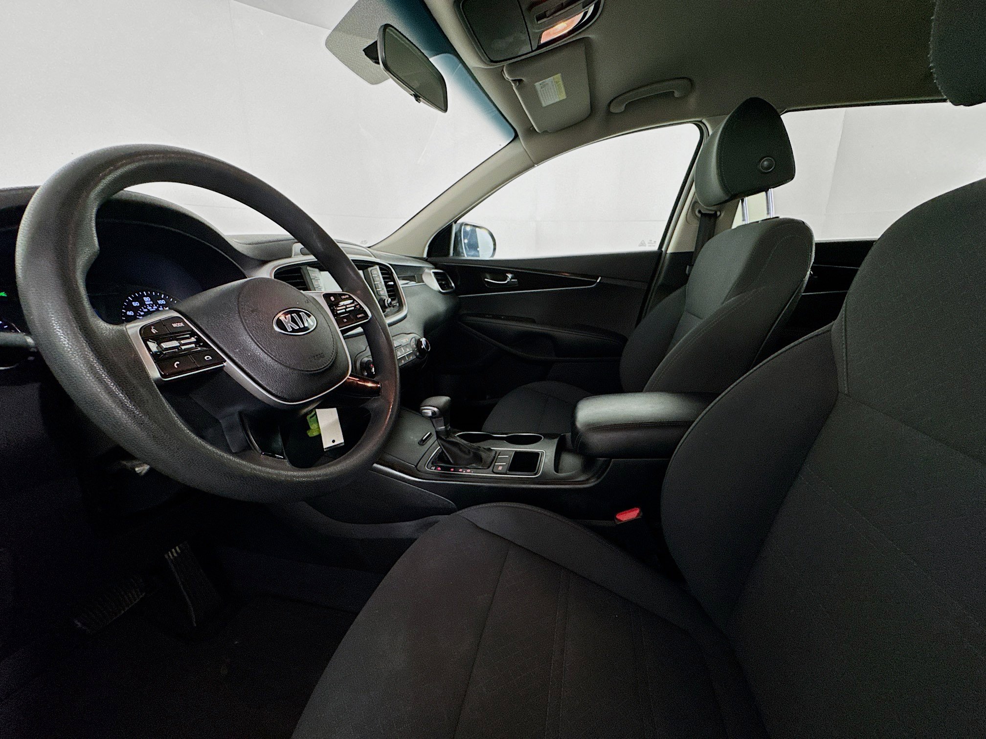 Used 2019 Kia Sorento L FWD image 20