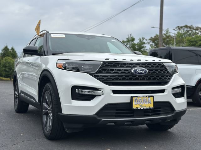 Certified 2022 Ford Explorer XLT w/ Equipment Group 202A AWD/4WD image 49