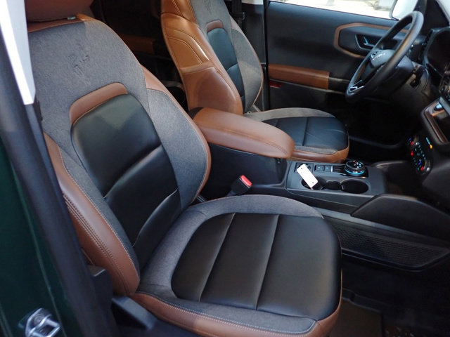 Used 2024 Ford Bronco Sport Outer Banks image 13