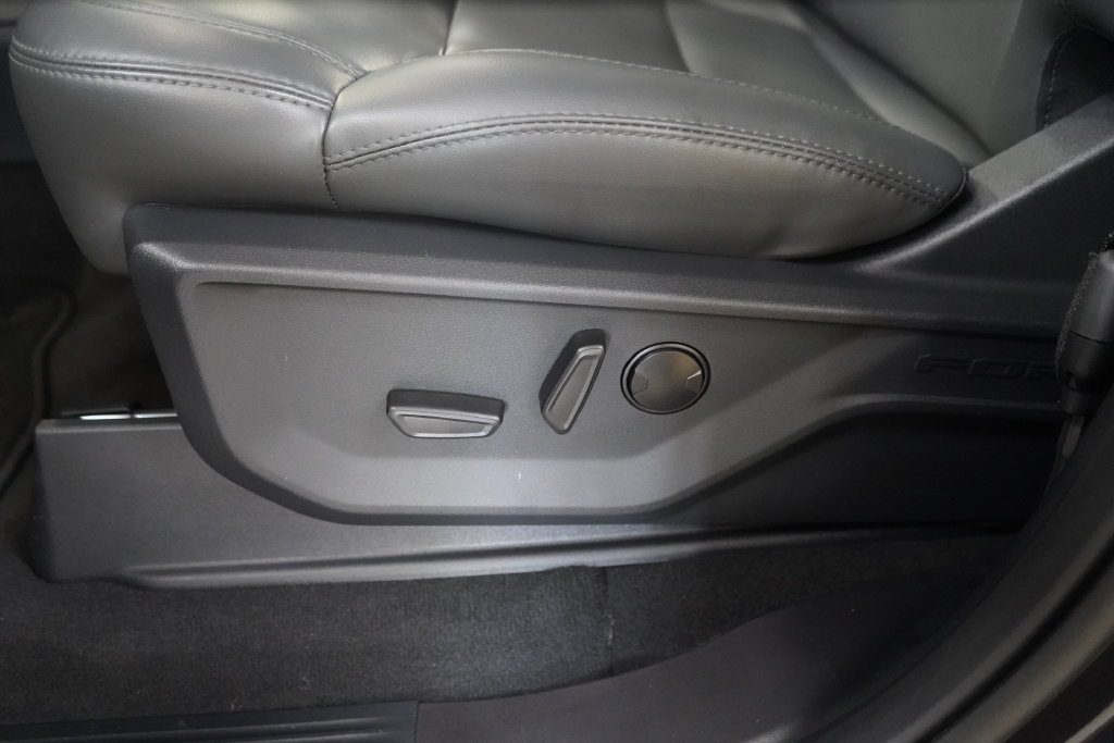 New 2026 Ford Expedition Active AWD/4WD image 19