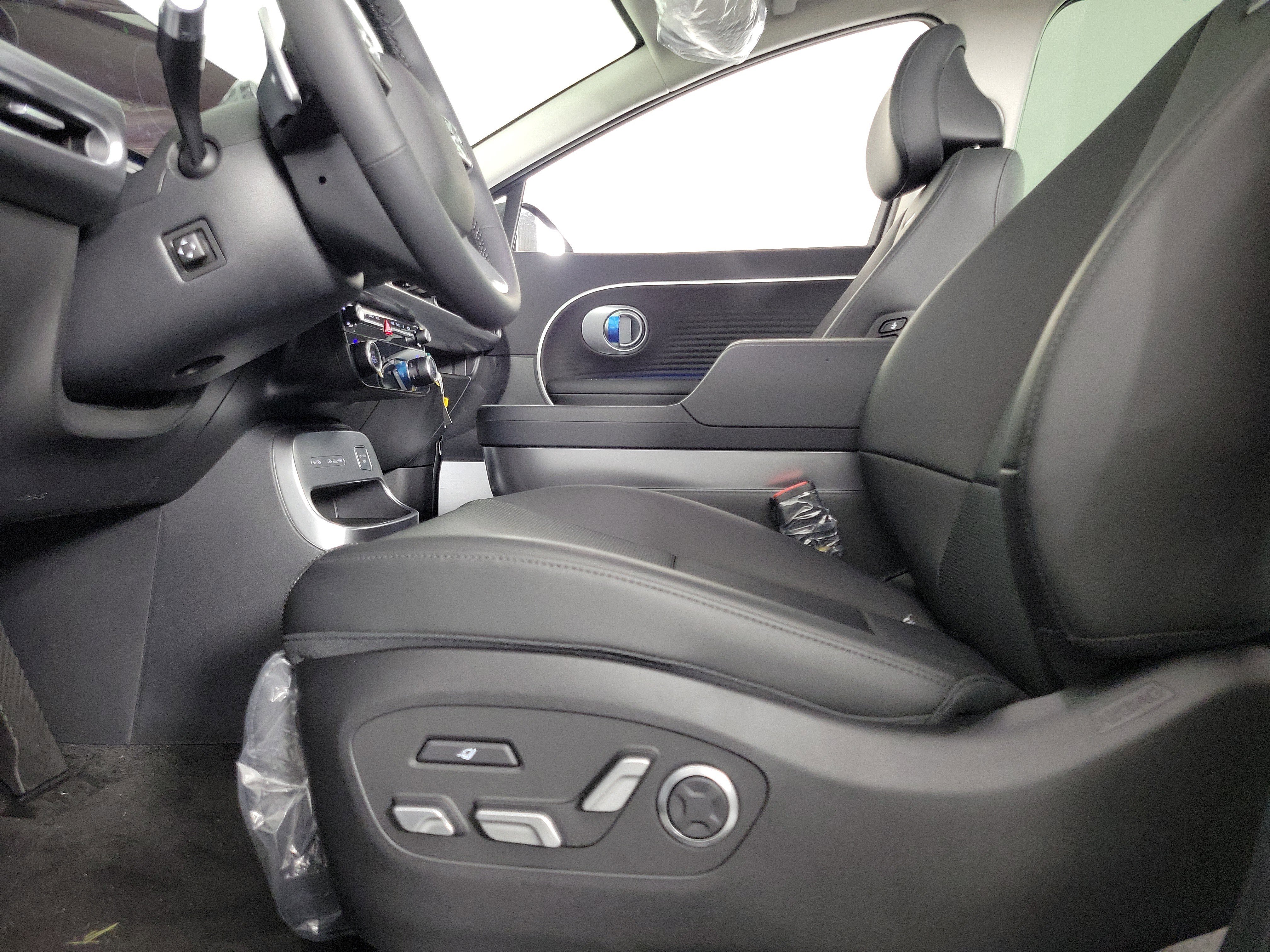 New 2026 Hyundai Ioniq 9 Limited image 26