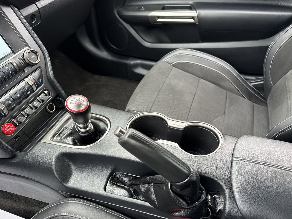 Used 2018 Ford Mustang Shelby GT350 w/ Convenience Package image 18