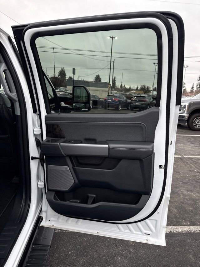 Used 2025 Ford F350 Lariat w/ Camper Package AWD/4WD image 14