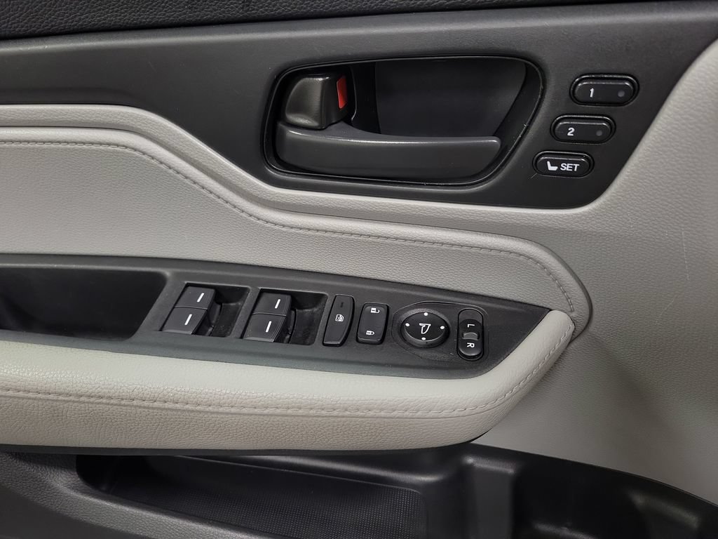 Used 2018 Honda Odyssey EX-L image 28