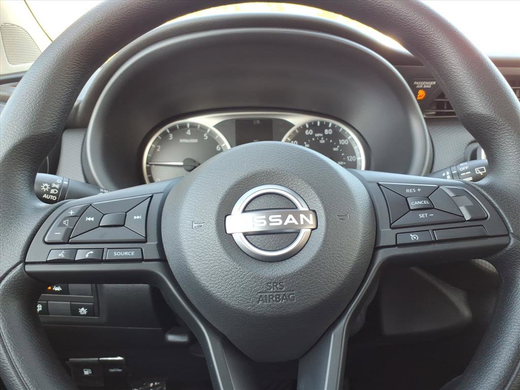 New 2025 Nissan Kicks Play S FWD image 19