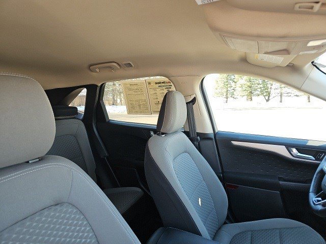 Used 2020 Ford Escape SE Sport image 13