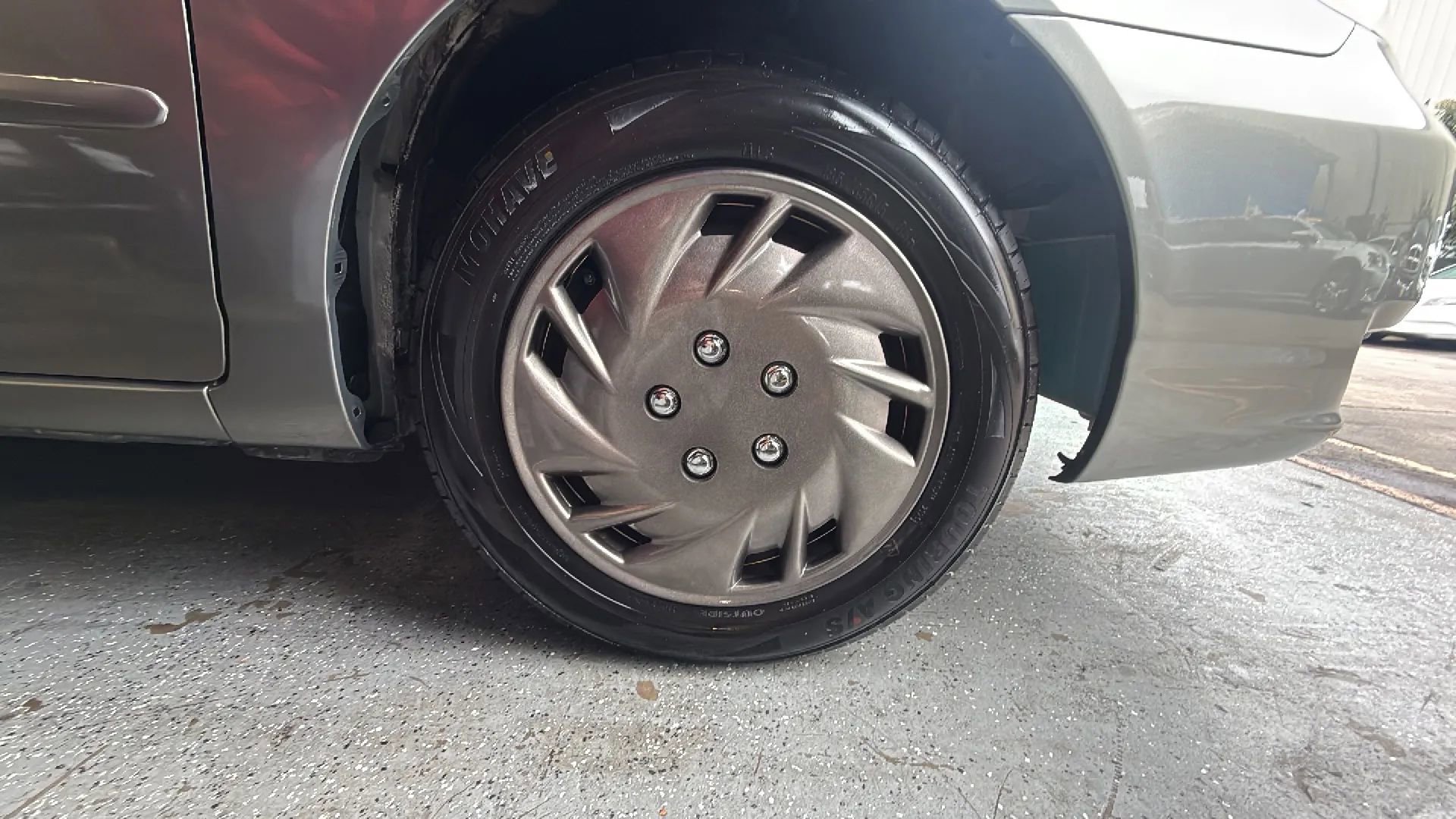 Used 2004 Toyota Corolla LE image 18