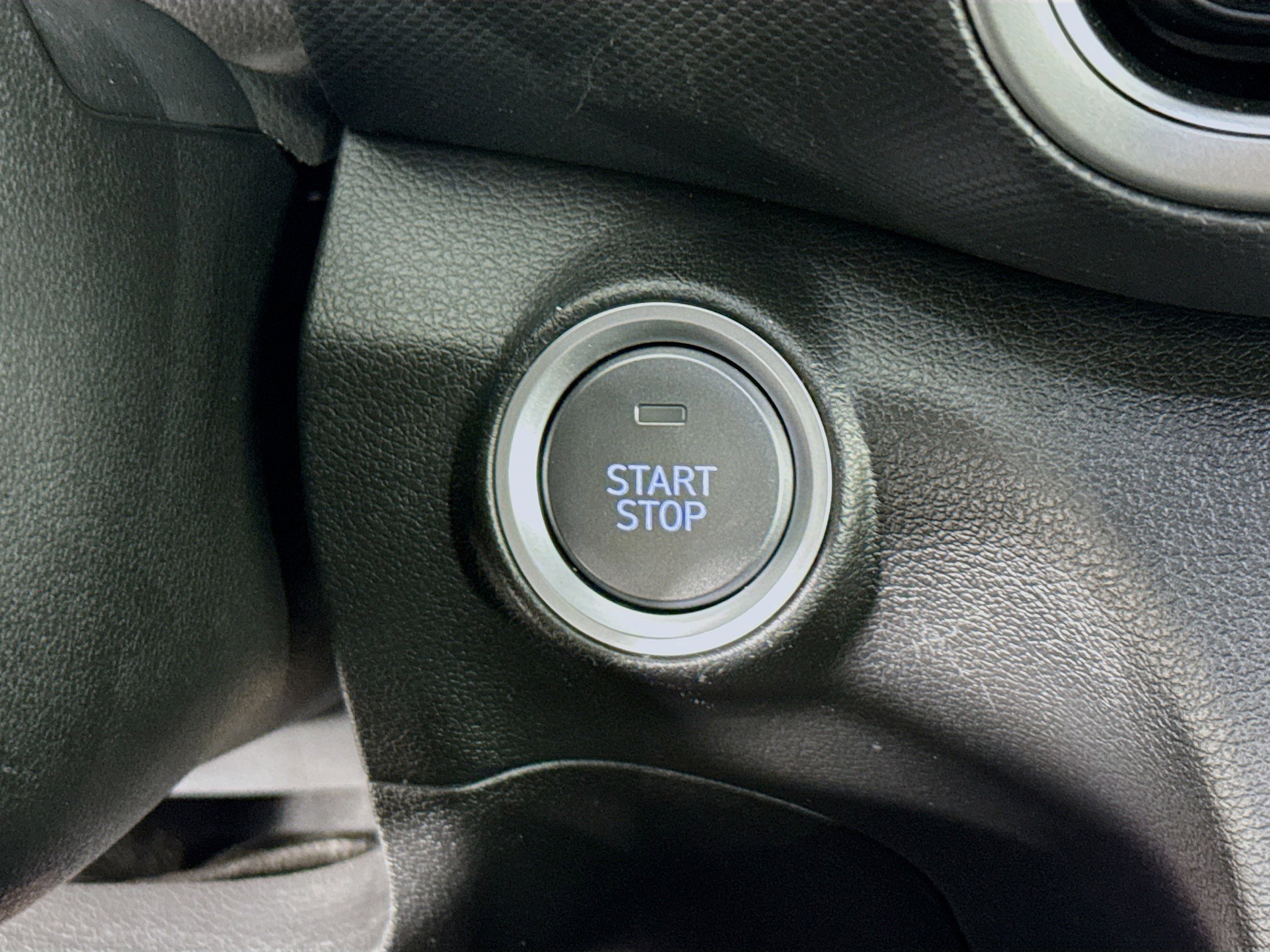 Used 2023 Hyundai Kona Limited image 20