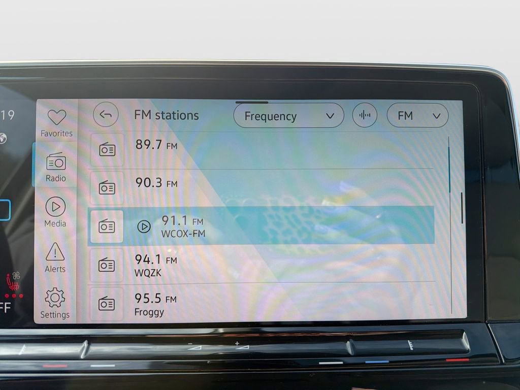 Used 2025 Volkswagen Atlas SE image 23