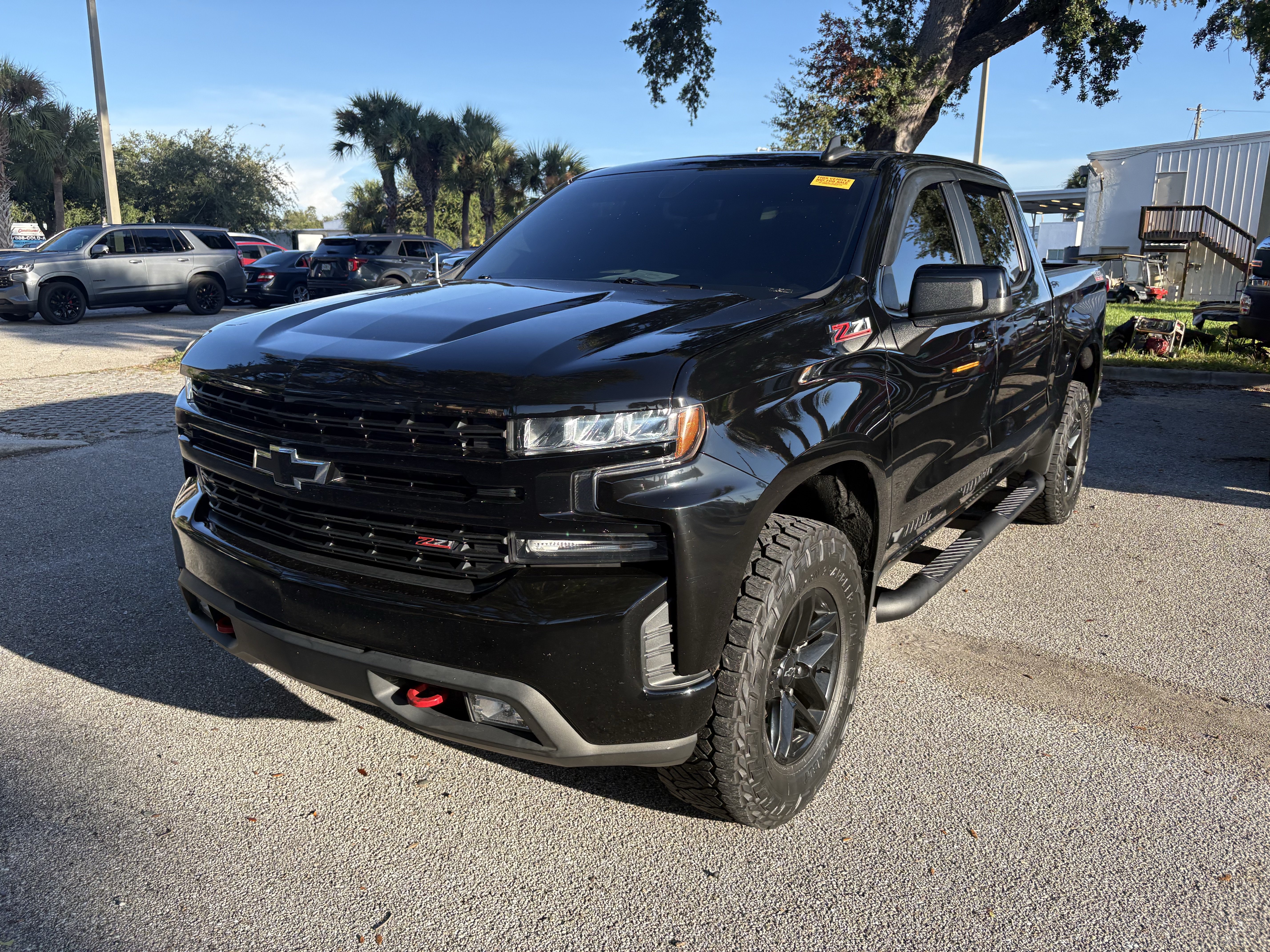 Used 2021 Chevrolet Silverado 1500 LT Trail Boss w/ Bed Protection Package AWD/4WD image 3