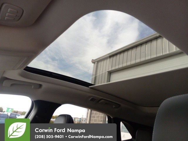 New 2025 Ford Escape SE w/ PHEV Premium Package image 25