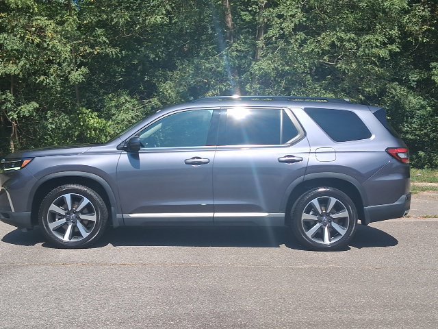 Used 2024 Honda Pilot Elite image 2